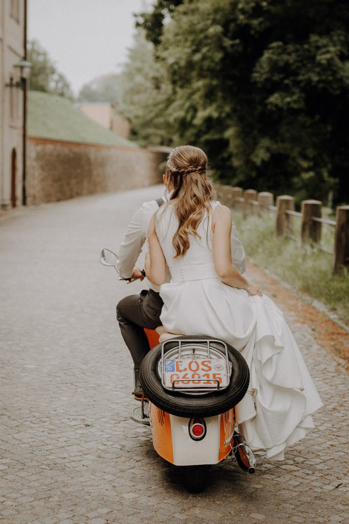 Hochzeitsreportage Kloster Neuzelle Berlin Roller